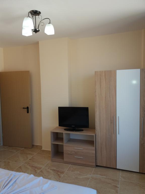 Golden Sea View Apartments 1 Pomorie Exterior photo