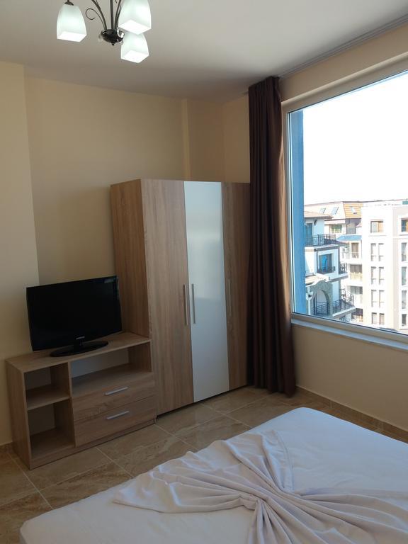 Golden Sea View Apartments 1 Pomorie Exterior photo