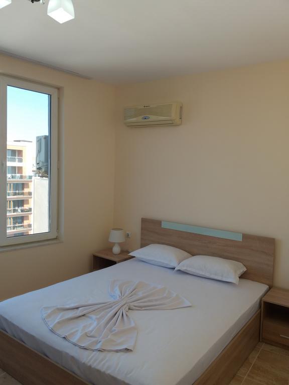 Golden Sea View Apartments 1 Pomorie Exterior photo